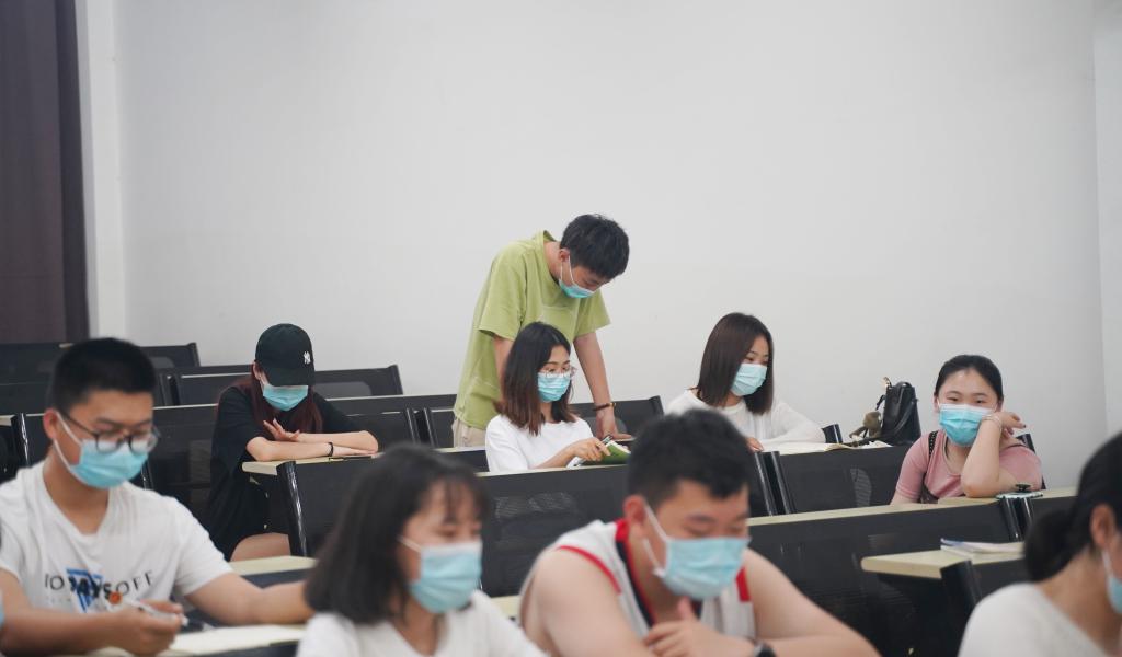 到会的积极分子谈感悟