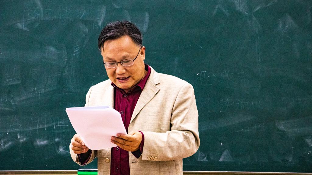 段双全教授对员工进行点评