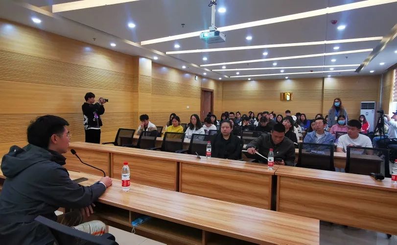 《喜上加喜》栏目组招聘会现场