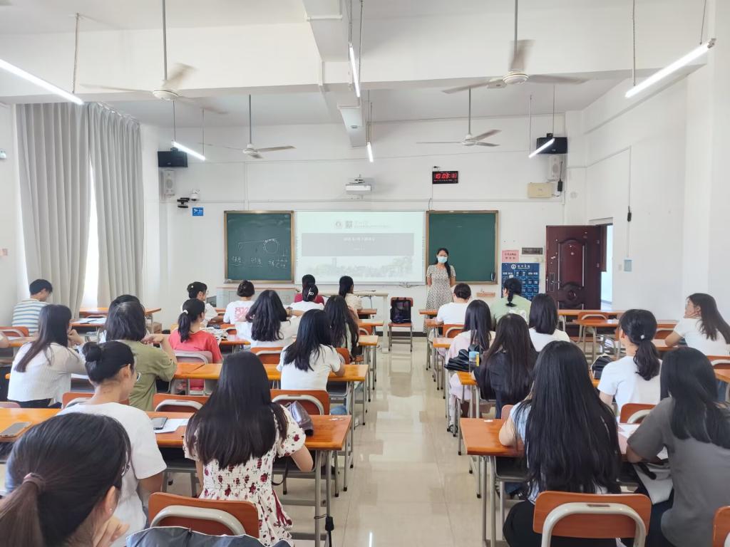 开学初主题班会现场